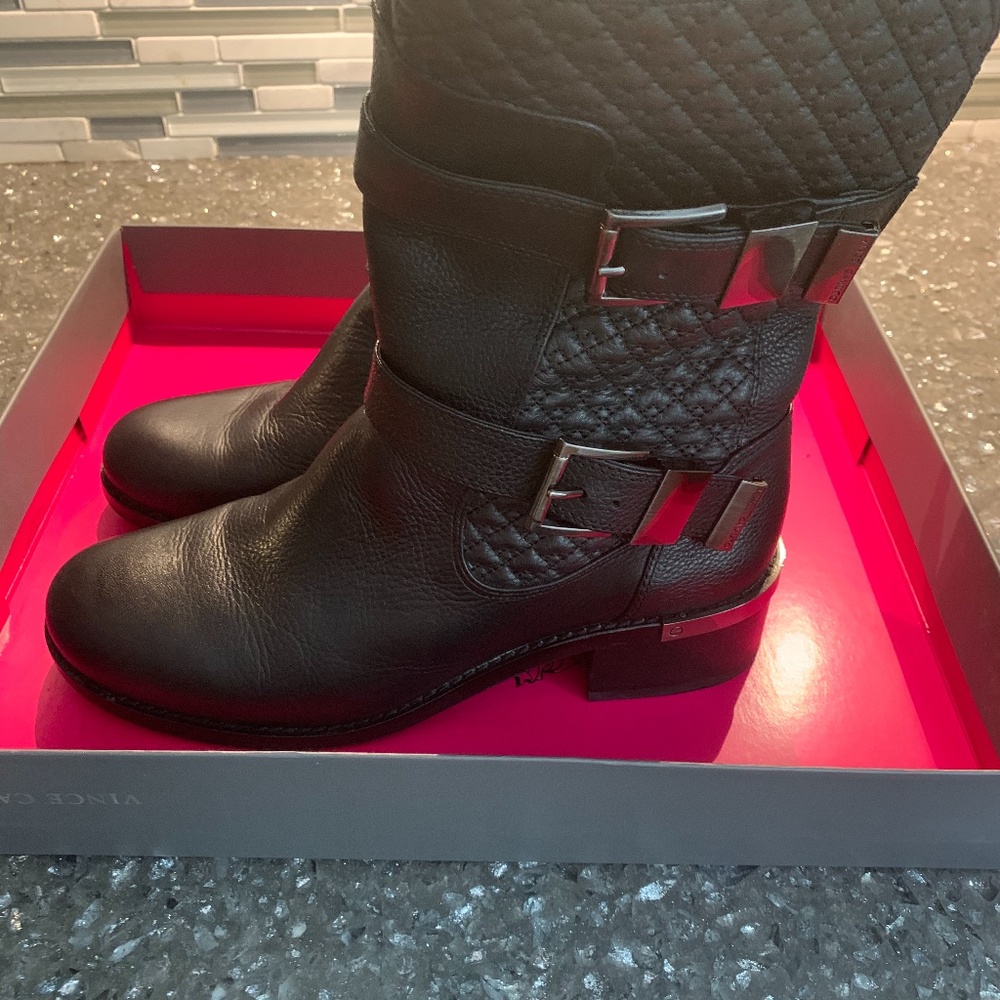 Vince Camuto Black Tumbled Leather Welton Moto Boot Size 9m